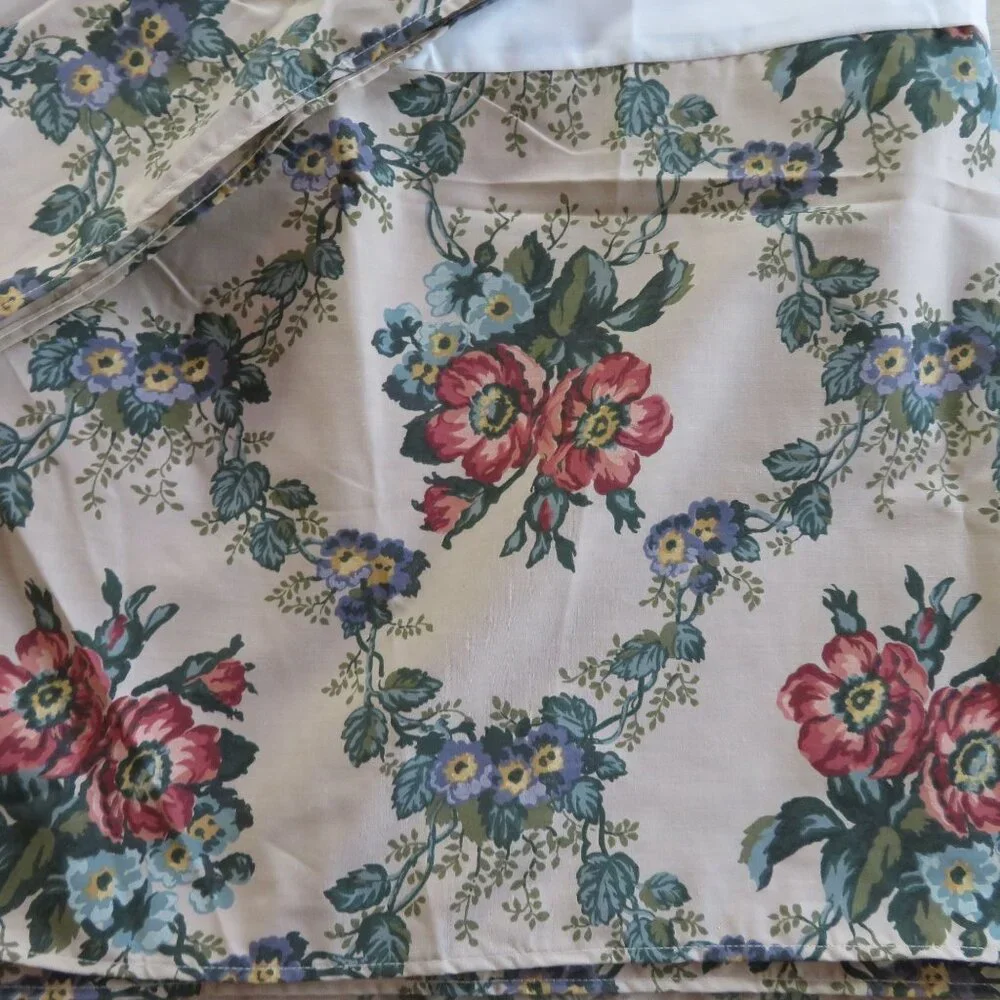 Vintage 1988 Louis Nichole Twin Bed Skirt Floral Beige Red Blue 13.5